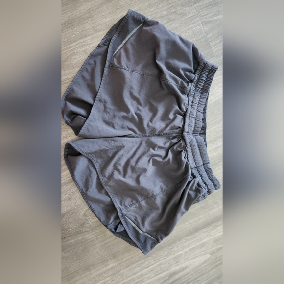 Lulu shorts - Picture 2 of 4